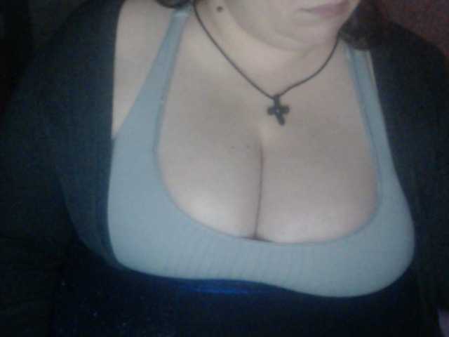相片 mayalove4u lush its on ,1 to make my toy vibra, 5 for like e,15#tits 20 #ass 25 #pussy #lush on , please one tip